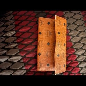 MCM wallet